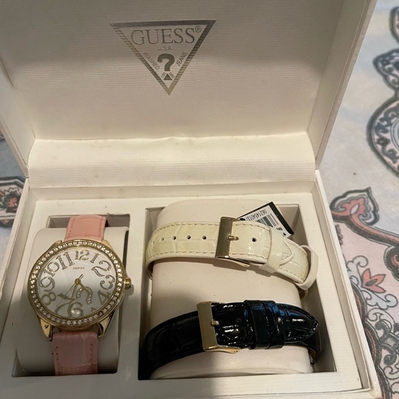 GUESS watch set - Picture 2 of 2